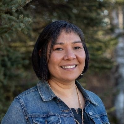 Headshot Jonella Larson White