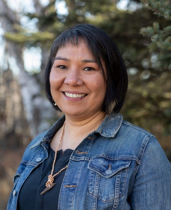 Jonella Larson White headshot